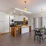 Elegant 2br Close To And Paceville سانت جوليان