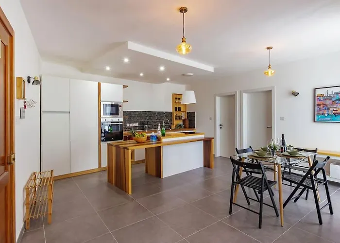 Elegant 2br Close To And Paceville San Giuliano