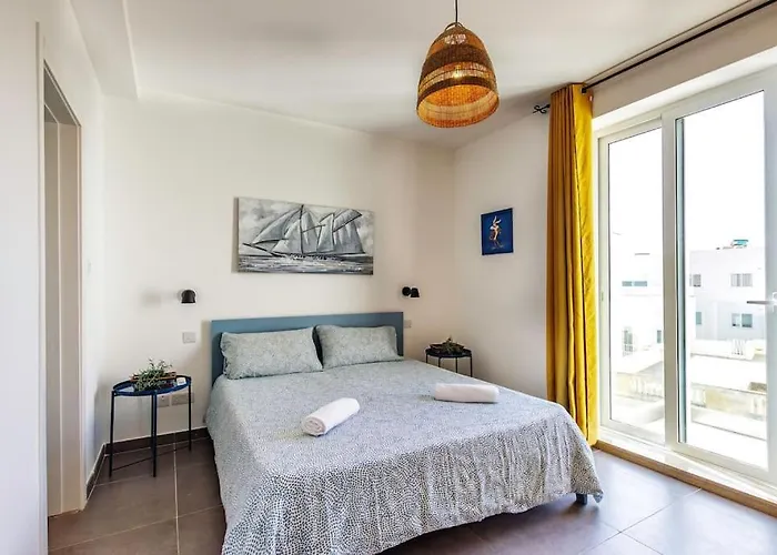 Elegant 2br Close To And Paceville Saint Julian's