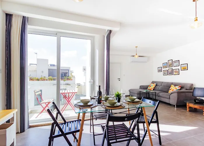 Elegant 2br Close To And Paceville * Saint Julian's